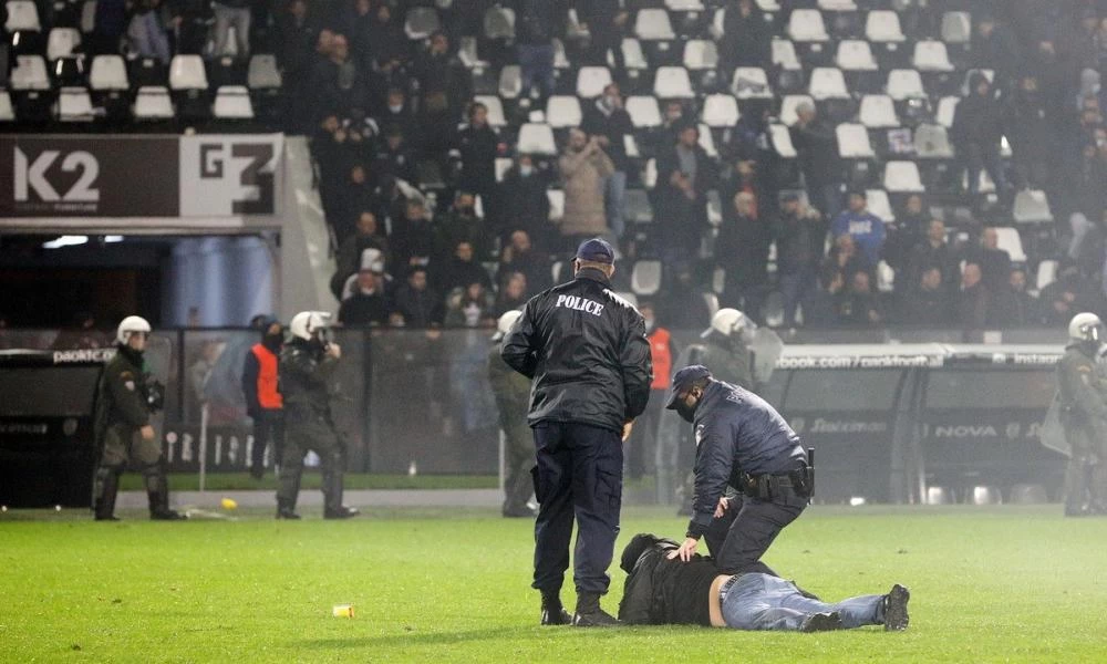 Νεκρός οπαδός από ανακοπή έξω από το γήπεδο του ΠΑΟΚ μετά το ντέρμπι με τον Άρη